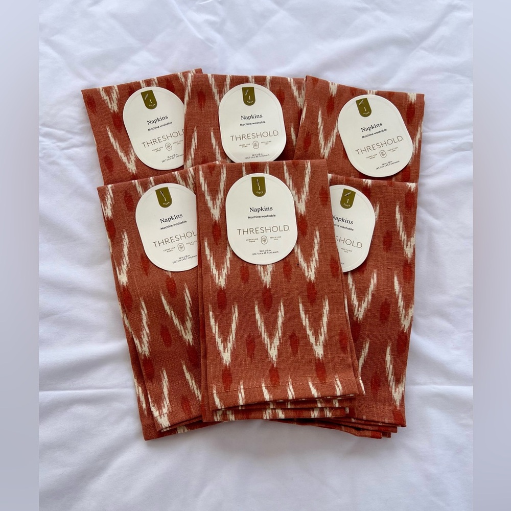 Threshold Rust Orange Table Cloth Napkins. 6 napkins total.